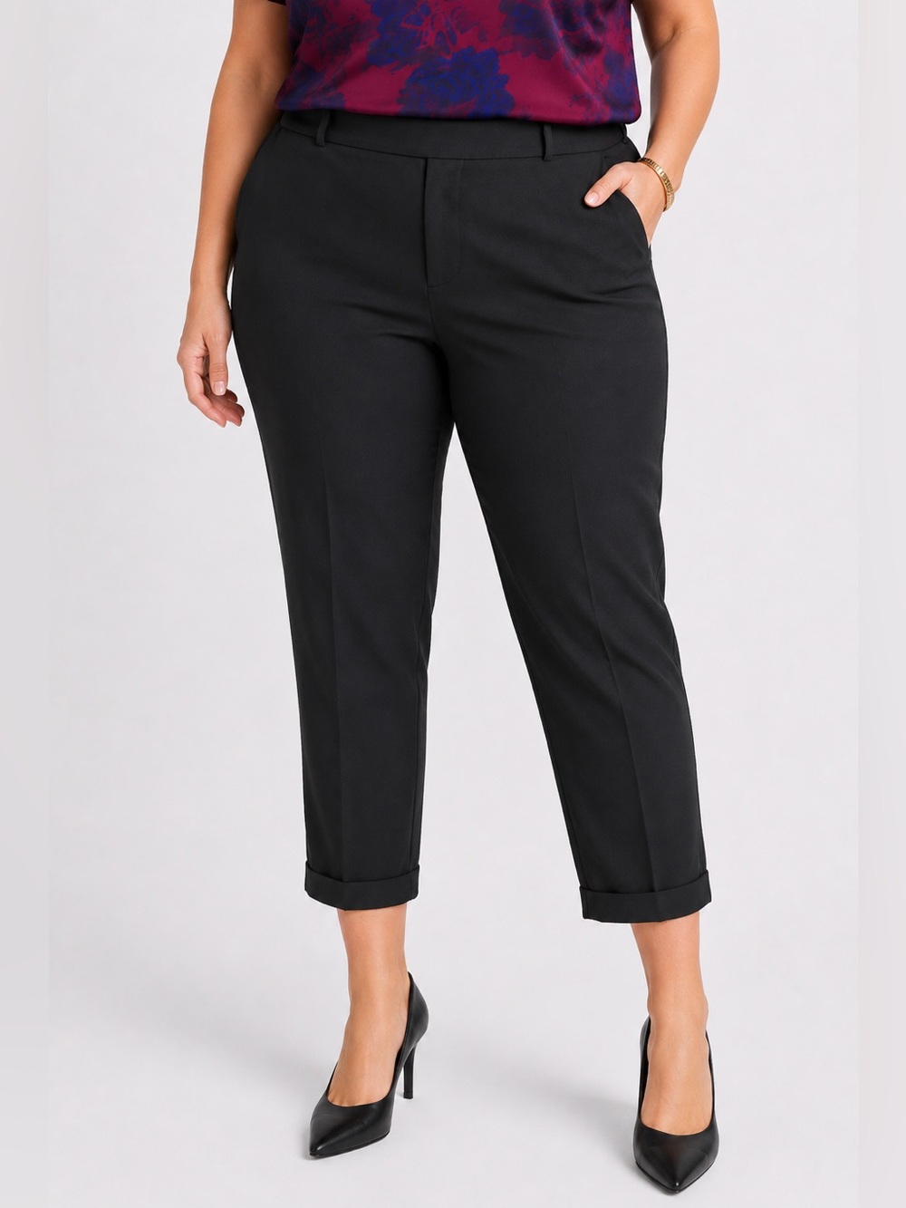 Micheal - Michael Kors Capri Cuffed Low-Waist Pants – Size 10